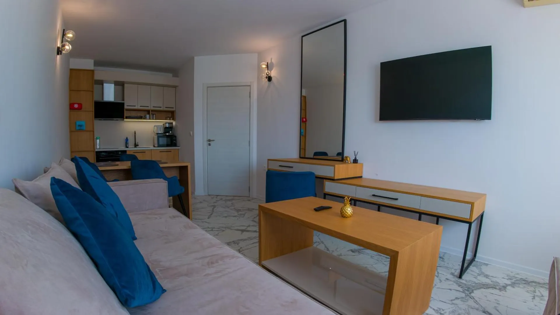 Luxury 1 Bedroom Apartment 5Th Floor Варна